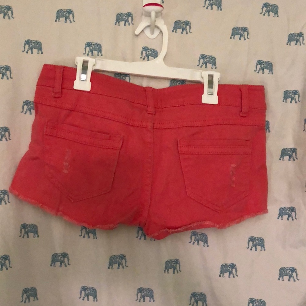 Mini jean pink shorts